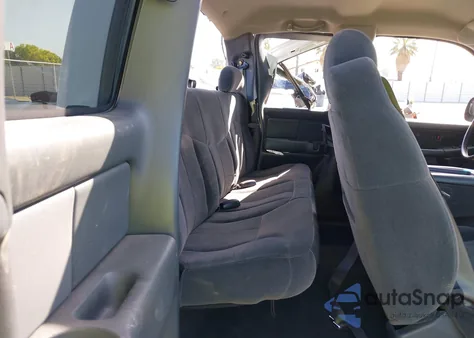 2002 Chevrolet Silverado 1500 Ls из США, поврежденный, VIN 2GCEC19T721419244